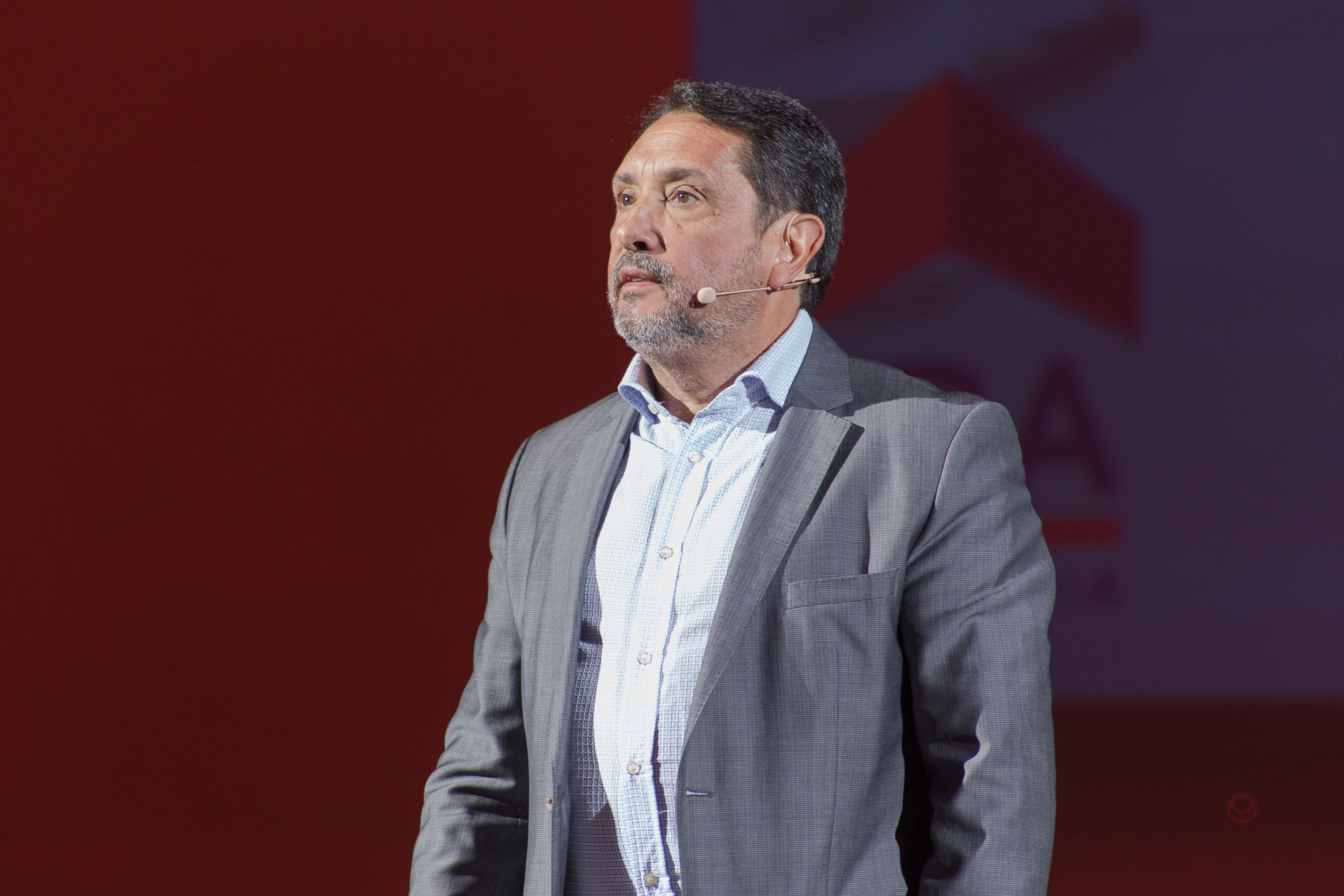 Carlos Alberto Júlio palestrando
